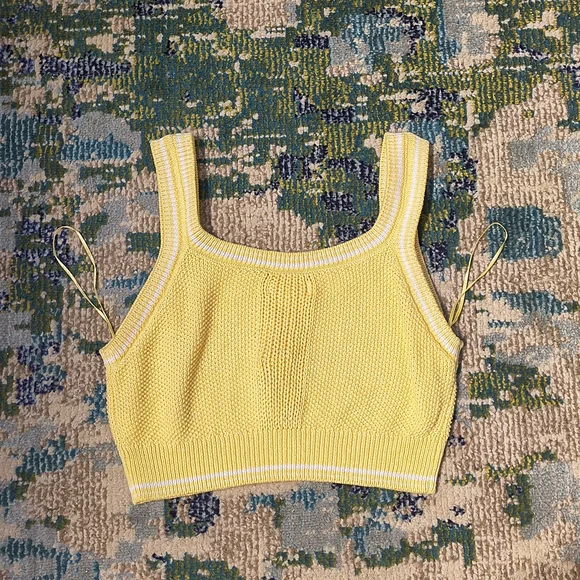 Aeropostale Yellow Knit Crop Top - Picture 2 of 3